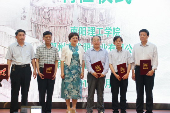 2018-05-21_073739_677129.png QQ图片20180521080803.png